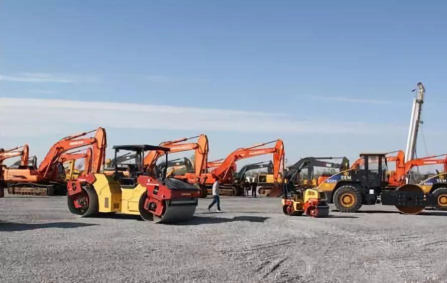 機(jī)械指揮官工時(shí)統(tǒng)計(jì):大型施工現(xiàn)場,工程機(jī)械設(shè)備如何管理更省心_租賃